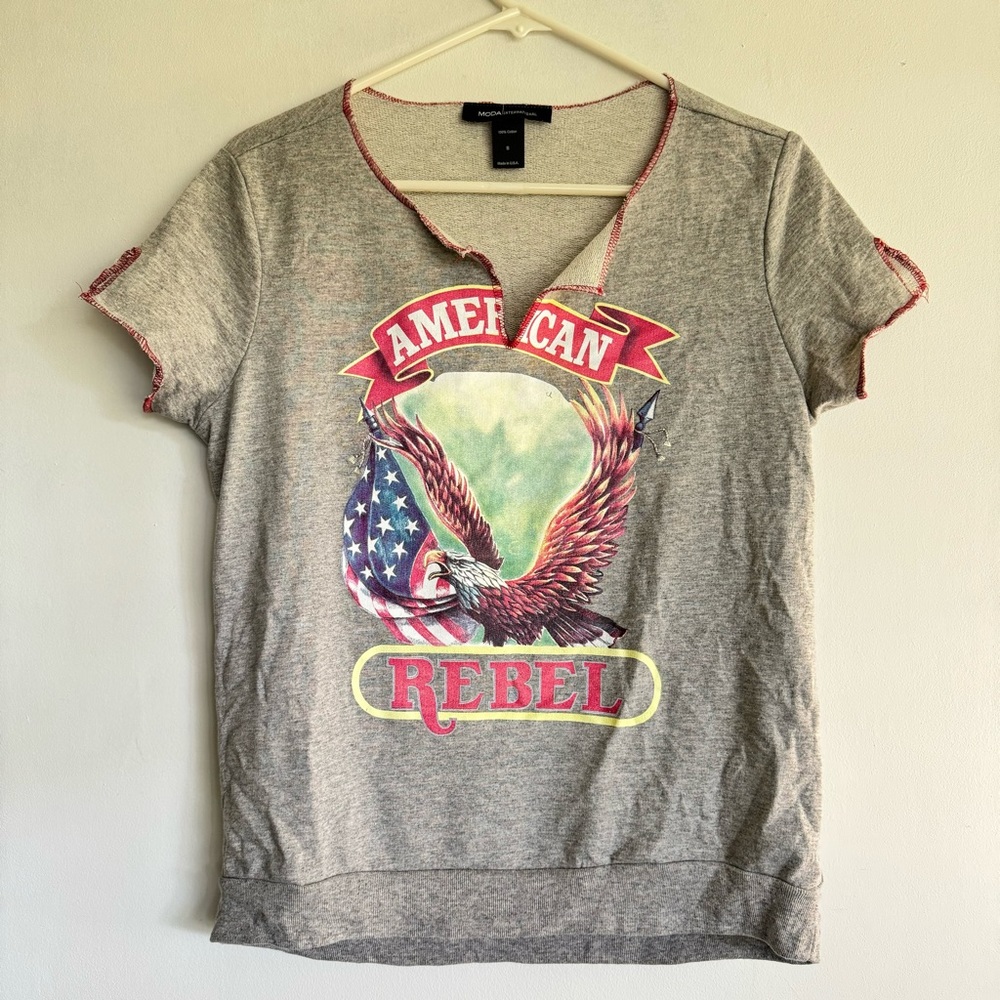 Moda International American Rebel Eagle Short Sleeve Sweatshirt Tee Size S‎